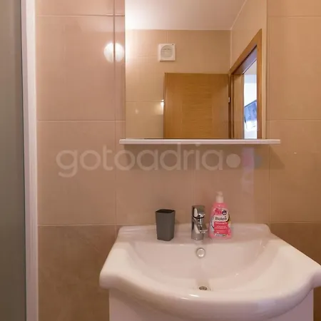 Beachview Apt Dragienne With Free Parking * Brela