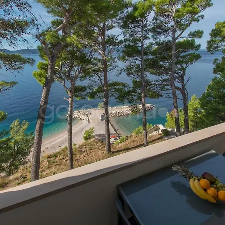 Beachview Apt Dragienne With Free Parking *