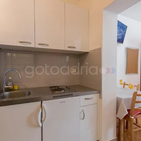 Beachview Apt Dragienne With Free Parking Brela