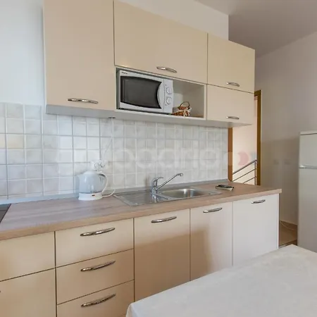 Beachview Apt Dragienne With Free Parking Brela