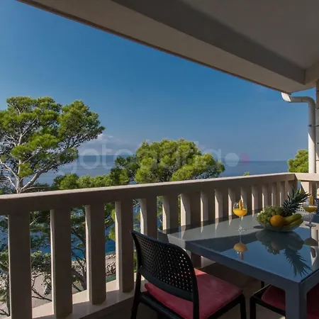 Beachview Apt Dragienne With Free Parking *
