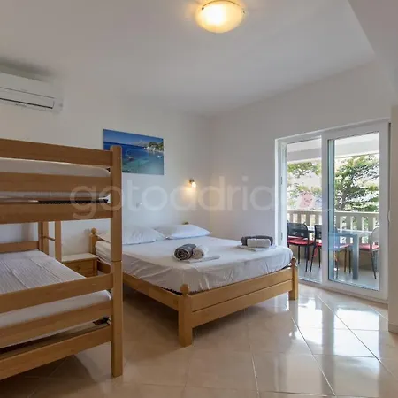 Beachview Apt Dragienne With Free Parking Apartment