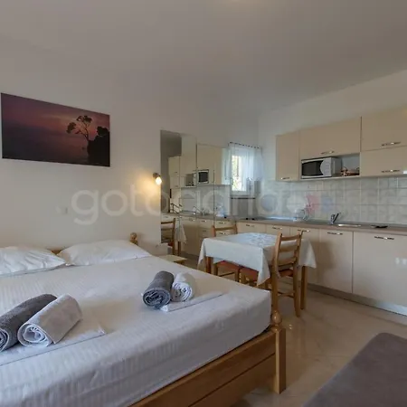 Beachview Apt Dragienne With Free Parking Apartment