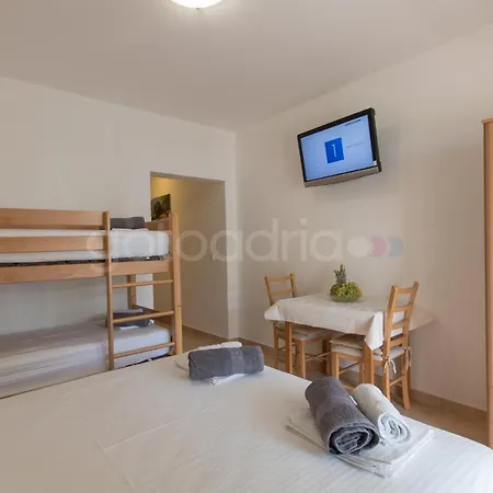 Apartment Beachview Apt Dragienne With Free Parking Brela