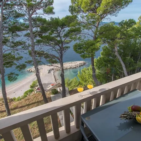 Beachview Apt Dragienne With Free Parking