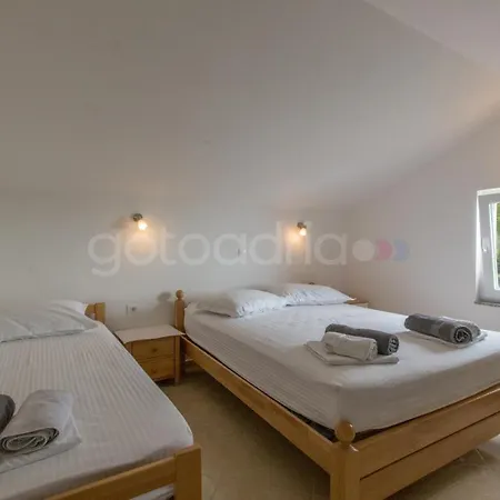 Beachview Apt Dragienne With Free Parking Apartment Brela