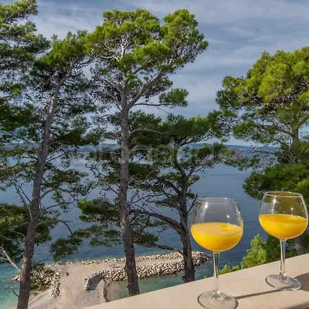 Beachview Apt Dragienne With Free Parking