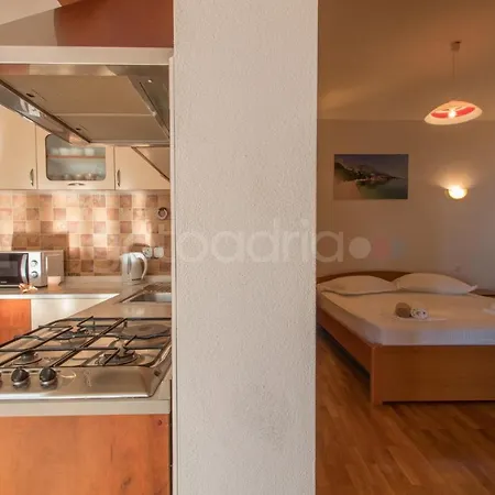 Beachview Apt Dragienne With Free Parking Brela